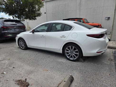 Used 2020 MAZDA MAZDA3 Sedan w/ Select Package FWD image 8