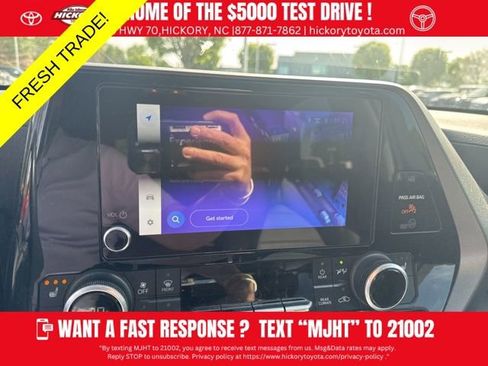 Used 2024 Toyota Highlander XLE image 15
