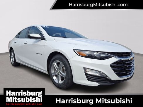 Used 2024 Chevrolet Malibu LT image 1