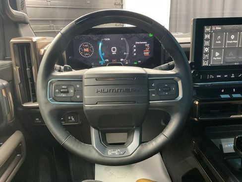 Used 2025 GMC Hummer EV 3X AWD/4WD image 18
