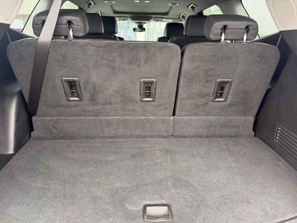 Used 2021 Buick Enclave Avenir w/ Avenir Technology Package FWD image 17