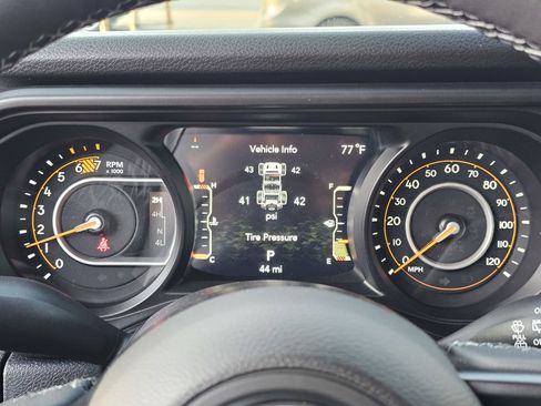 New 2026 Jeep Wrangler Willys AWD/4WD image 11