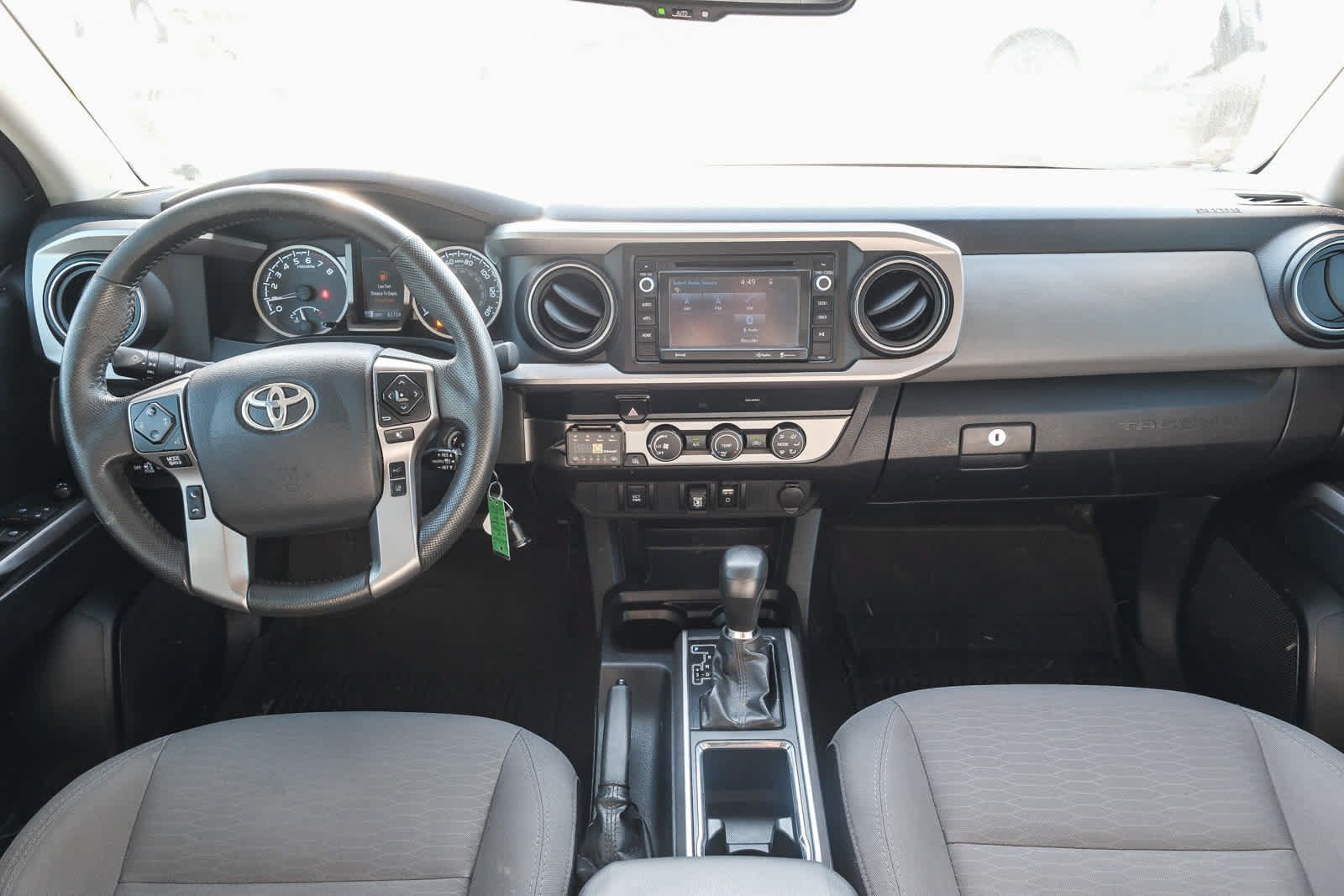 Used 2019 Toyota Tacoma SR5 RWD image 13