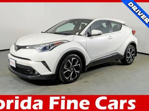 Used 2018 Toyota C-HR XLE image 1