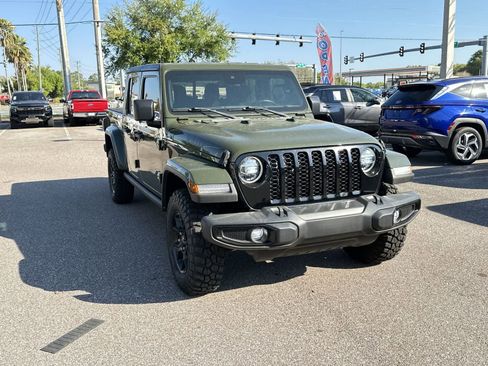 Used 2021 Jeep Gladiator Sport image 8