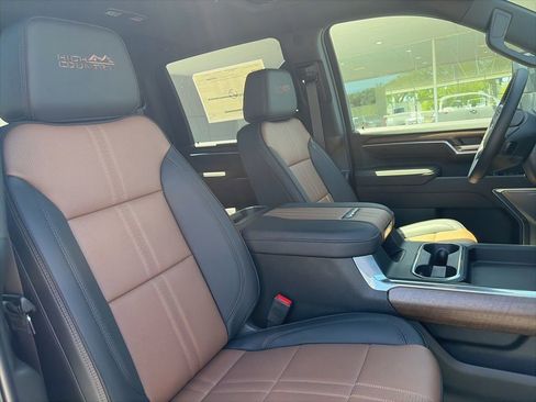 New 2026 Chevrolet Silverado 3500 High Country w/ High Country Premium Package AWD/4WD image 16