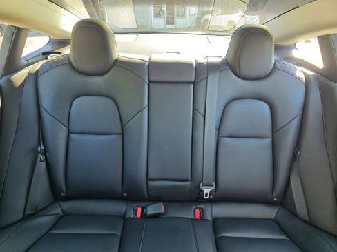 Used 2020 Tesla Model 3 Standard Range Plus image 29
