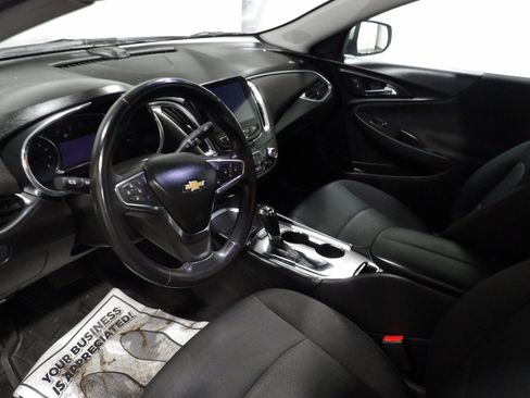 Used 2016 Chevrolet Malibu LT FWD image 9