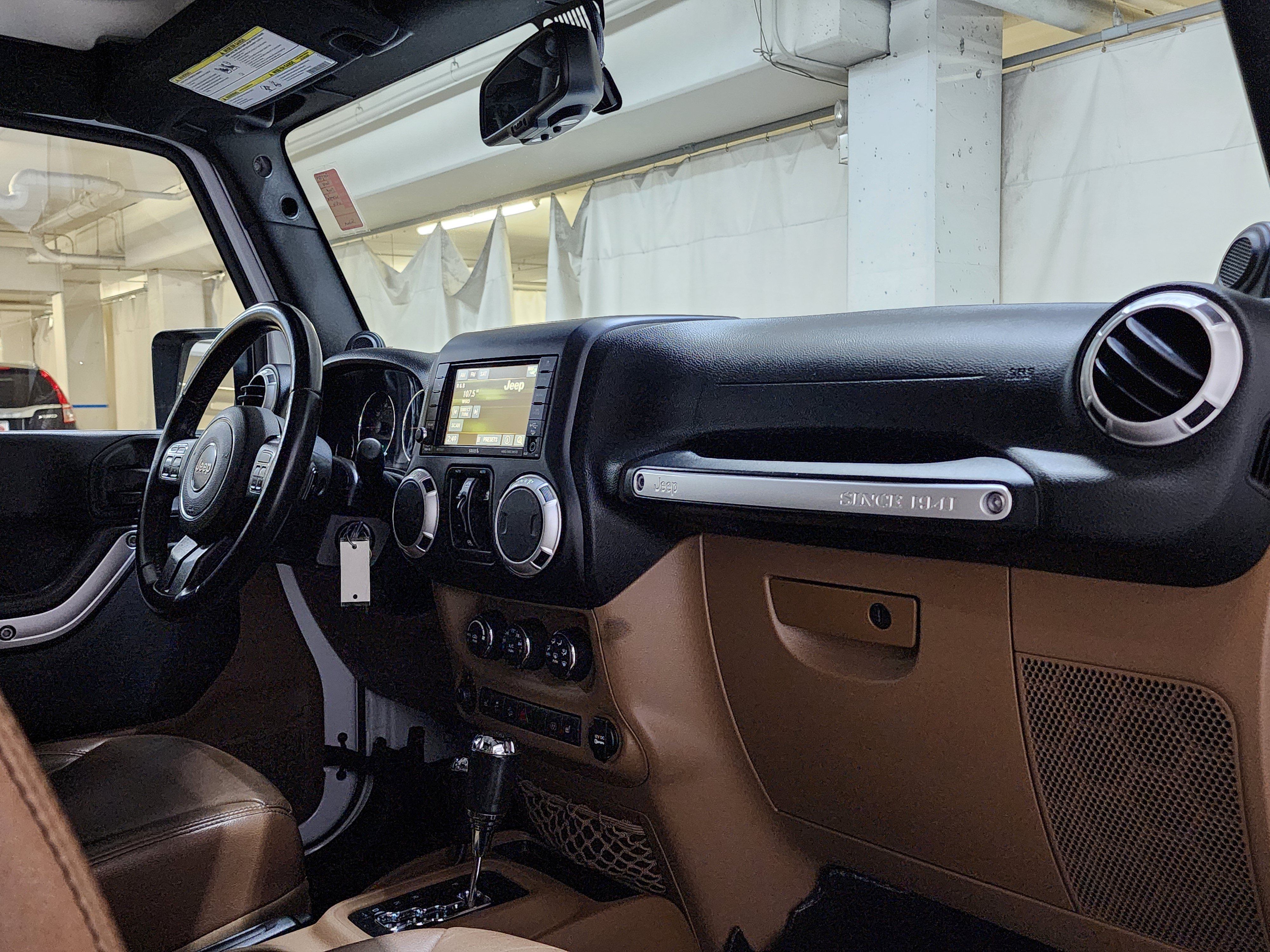 Used 2014 Jeep Wrangler Unlimited Sahara w/ Max Tow Package AWD/4WD image 23