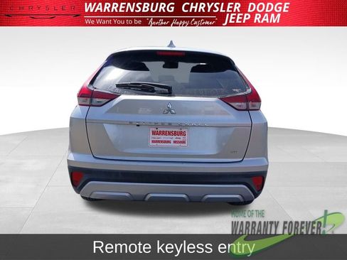Used 2025 Mitsubishi Eclipse Cross SE image 6