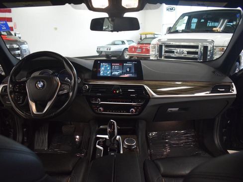 Used 2018 BMW 540i RWD image 42