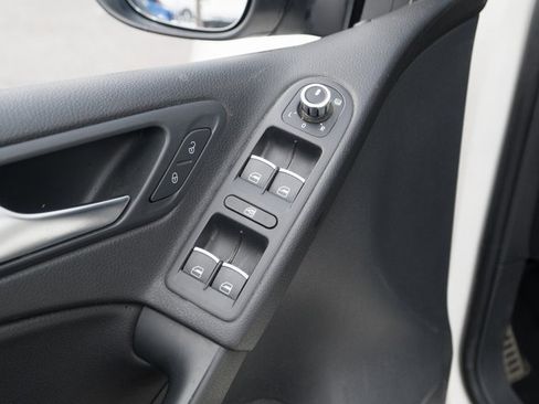 Used 2013 Volkswagen Golf R R image 16