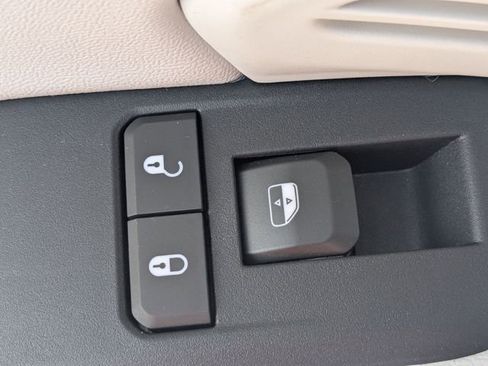 New 2026 Jeep Cherokee Limited AWD/4WD image 25