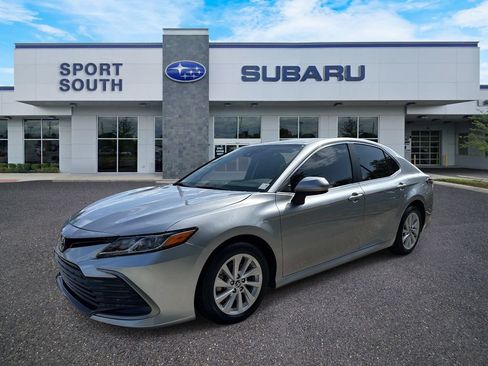 Used 2024 Toyota Camry LE FWD image 8