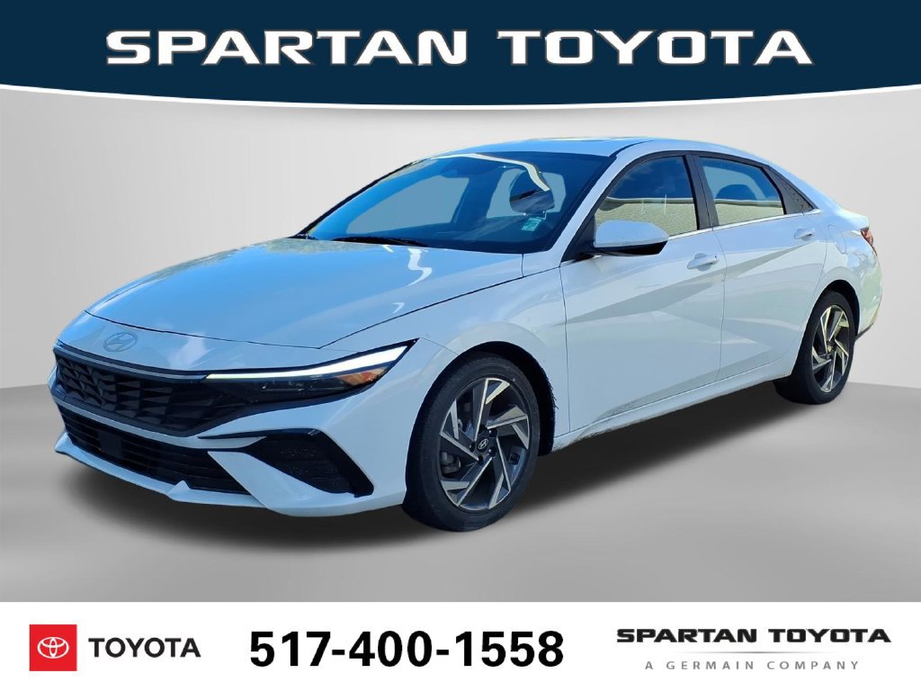 Used 2025 Hyundai Elantra SEL FWD image 1