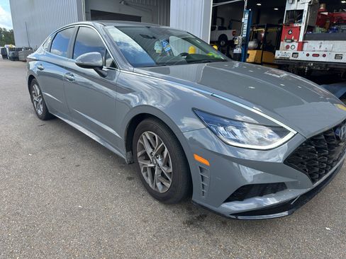 Used 2020 Hyundai Sonata SEL w/ Convenience Package image 2