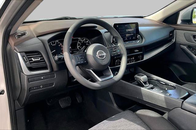 Certified 2023 Nissan Rogue SV FWD image 17