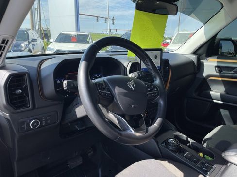 Used 2022 Ford Bronco Sport Badlands image 11