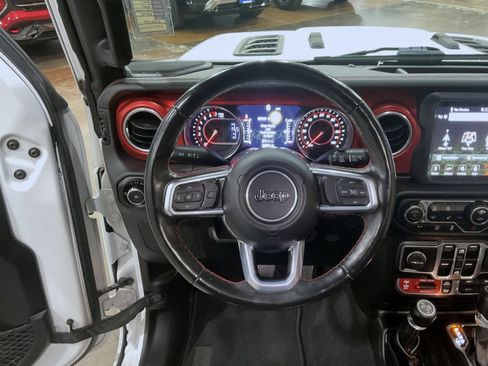 Used 2021 Jeep Wrangler Unlimited Rubicon AWD/4WD image 11