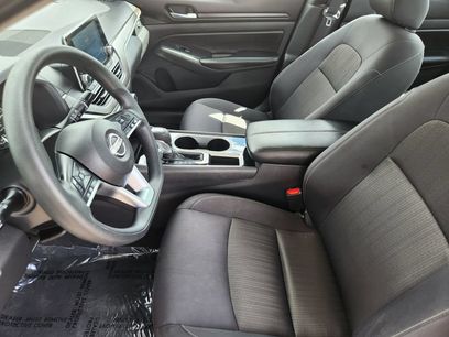 Used 2024 Nissan Altima 2.5 SV