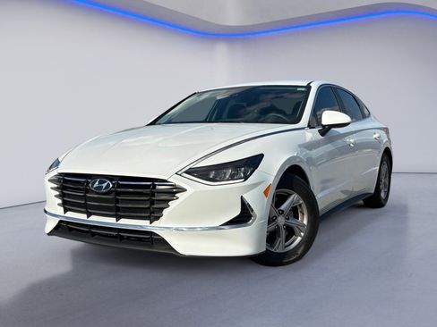 Used 2022 Hyundai Sonata SE image 2