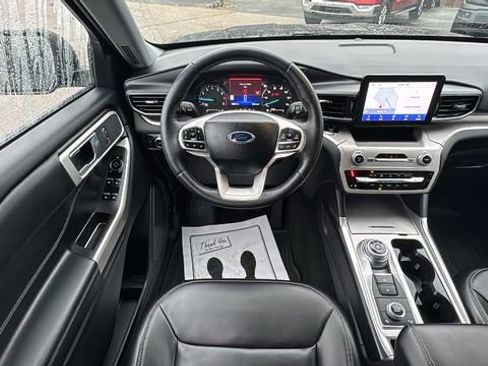 Certified 2022 Ford Explorer XLT w/ Equipment Group 202A image 12