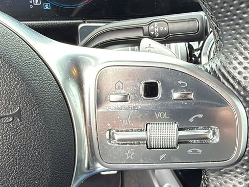 Used 2023 Mercedes-Benz GLB 250 GLB 250 image 24