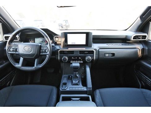 Used 2024 Toyota Tacoma SR image 7
