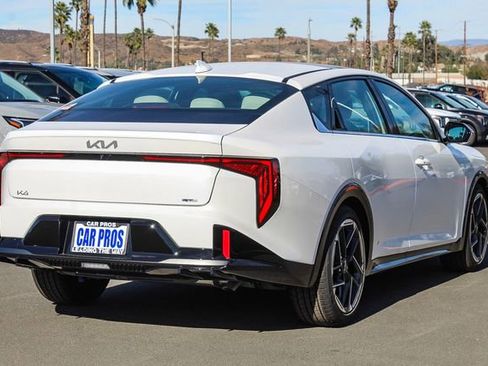 New 2025 Kia K4 GT-Line image 9