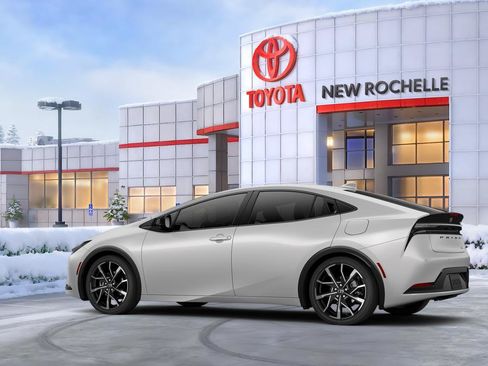 New 2026 Toyota Prius Plug-In Hybrid FWD image 5