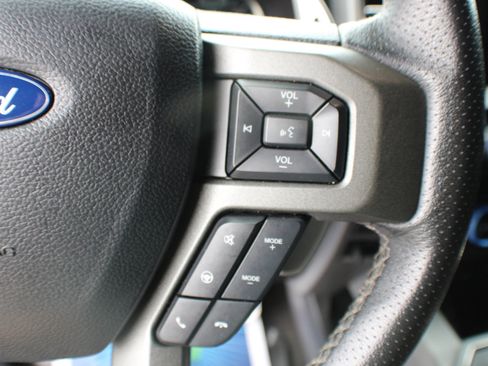 Used 2019 Ford F150 Raptor w/ Equipment Group 802A Luxury image 19