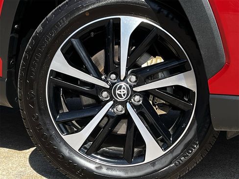 Used 2023 Toyota Corolla Cross AWD Hybrid image 28