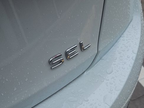 Certified 2022 Volkswagen Jetta SEL image 6