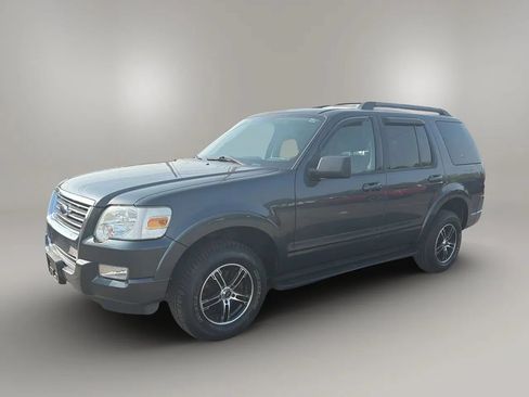 Used 2010 Ford Explorer XLT AWD/4WD image 2