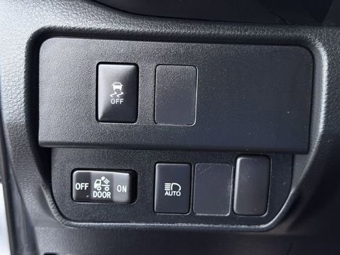 Used 2022 Toyota Tacoma SR w/ SR Convenience Package image 24