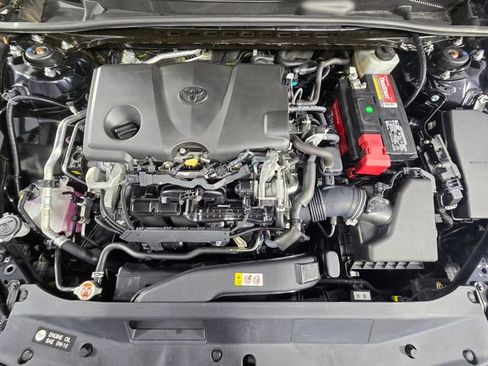 Used 2019 Toyota Camry XSE image 17