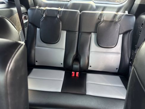 Used 2023 Ford Explorer XLT w/ Equipment Group 202A AWD/4WD image 24
