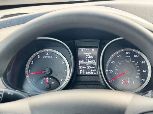 Used 2015 Hyundai Santa Fe Sport image 21