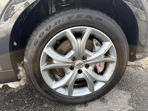 Used 2024 Dodge Hornet R/T image 9