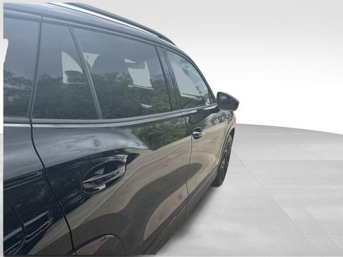 New 2026 Volkswagen Tiguan SE R-Line FWD image 35