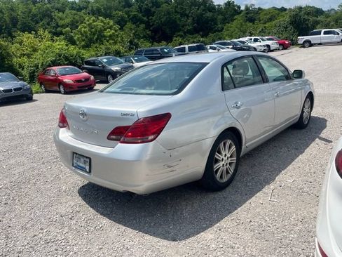 Used 2008 Toyota Avalon Limited FWD image 4