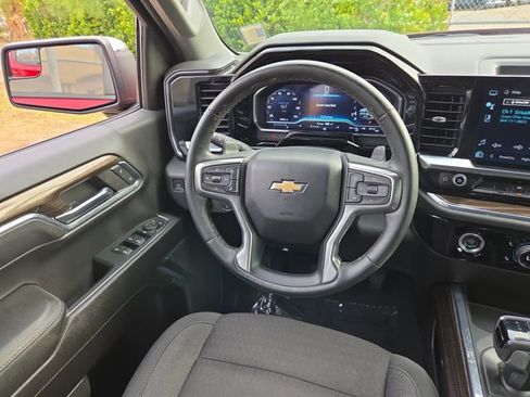 Certified 2024 Chevrolet Silverado 1500 LT image 14