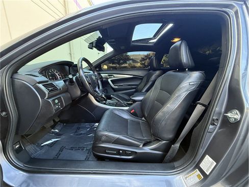 Used 2016 Honda Accord Touring image 7