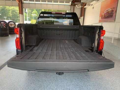 Used 2023 Chevrolet Silverado 1500 LTZ AWD/4WD image 9