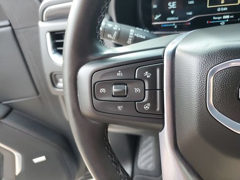 Used 2024 GMC Yukon SLT w/ SLT Premium Package AWD/4WD image 28