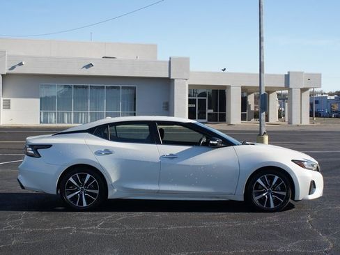 Used 2023 Nissan Maxima SV w/ Floor Mat Group image 21