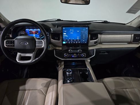 Used 2023 Ford Expedition Max Limited image 32