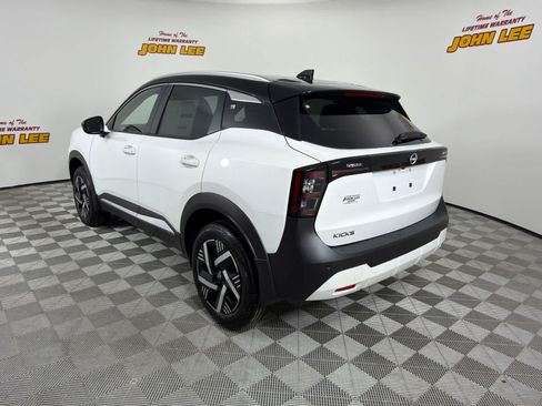 New 2026 Nissan Kicks SV w/ SV Premium Package FWD image 3