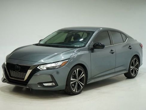 Used 2022 Nissan Sentra SR image 3