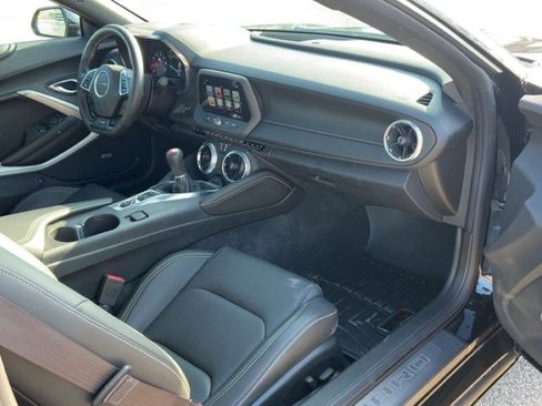 Used 2016 Chevrolet Camaro SS image 27